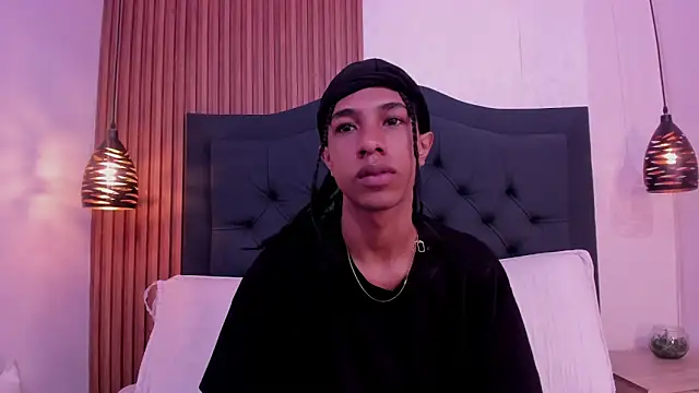 Snapshot of Johan_gz_ chatting on 05-06-26, 11:36 Johan gz online show from 05-06-26, 11:36