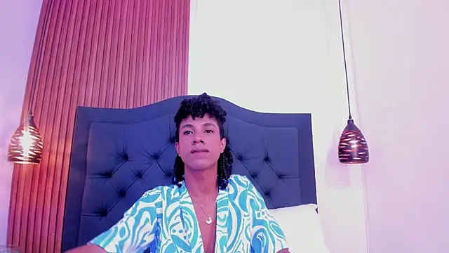 Snapshot of Johan_gz_ chatting on 07-09-26, 11:31 Johan gz online show from 07-09-26, 11:31