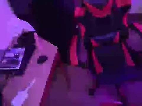 ChloeSnoww online show from 09-30-25, 03:23