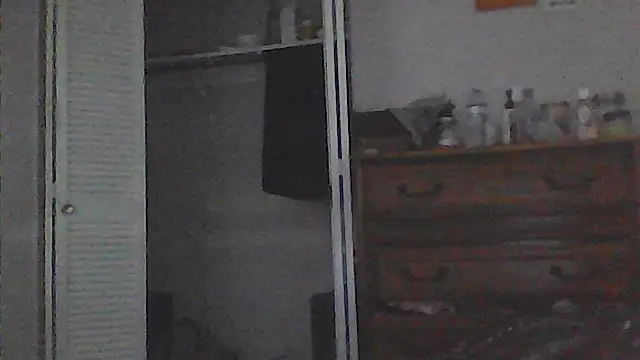 sarahkat86 online show from 04-16-26, 09:37