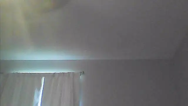 sarahkat86 online show from 04-11-26, 09:40