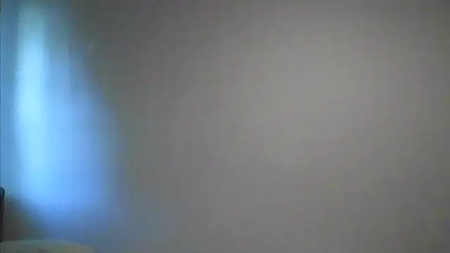 Snapshot of sarahkat86 chatting on 05-27-26, 10:17 sarahkat86 online show from 05-27-26, 10:17