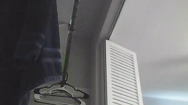 Snapshot of sarahkat86 chatting on 04-30-26, 10:03 sarahkat86 online show from 04-30-26, 10:03