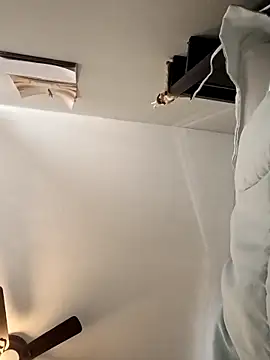 sarahkat86 online show from 03-23-26, 12:16