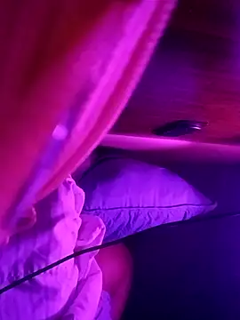 sarahkat86 online show from 09-21-25, 02:39