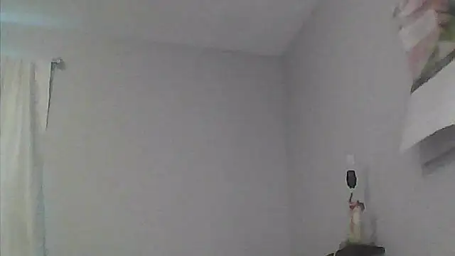 sarahkat86 online show from 04-05-26, 11:11