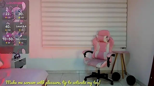 Snapshot of Jade_rey_ chatting on 11-12-25, 02:15 Jade rey online show from 11-12-25, 02:15