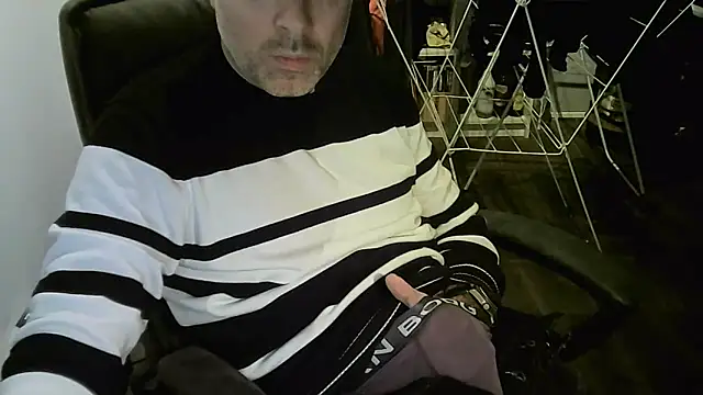 Snapshot of Chrisprngr chatting on 02-26-26, 10:32 Chrisprngr online show from 02-26-26, 10:32