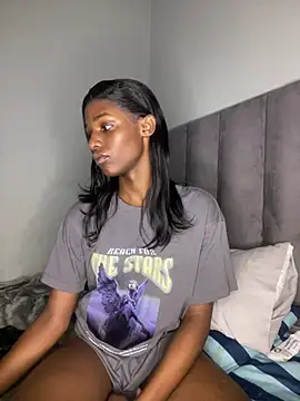 Trans fairy online show from 03-25-26, 12:33