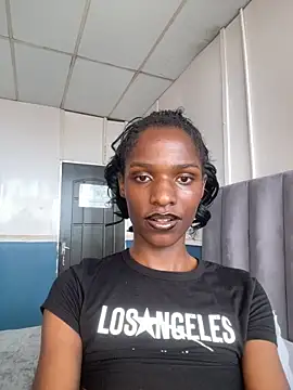 Trans fairy online show from 02-12-26, 01:33