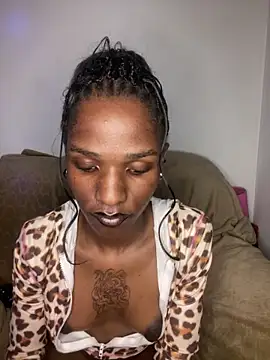 Trans fairy online show from 02-06-26, 10:39