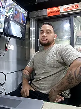 Catire10  online show from 12-15-25, 02:56