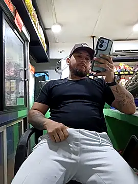 Catire10  online show from 11-04-25, 04:00