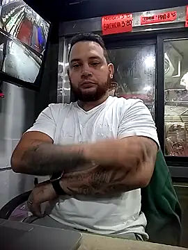 Catire10  online show from 10-27-25, 02:18