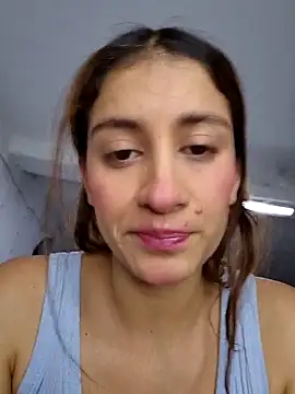 Snapshot of aytanna_torrez chatting on 09-27-25, 06:36 aytanna torrez online show from 09-27-25, 06:36