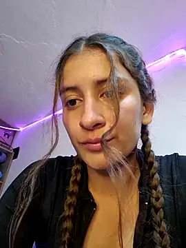 aytanna torrez online show from 11-02-25, 03:39