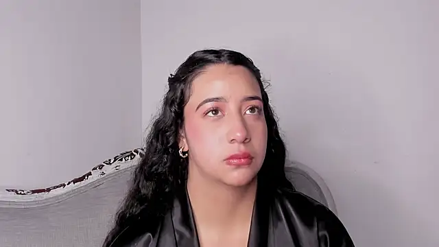 BellaSwwan online show from 11-04-25, 01:04