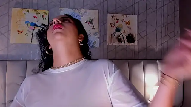 BellaSwwan online show from 10-04-25, 01:23