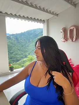 samanthahut1 online show from 05-17-26, 02:39