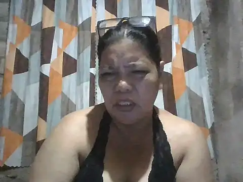 Snapshot of xxbernxxx chatting on 04-19-26, 11:11 xxbernxxx online show from 04-19-26, 11:11