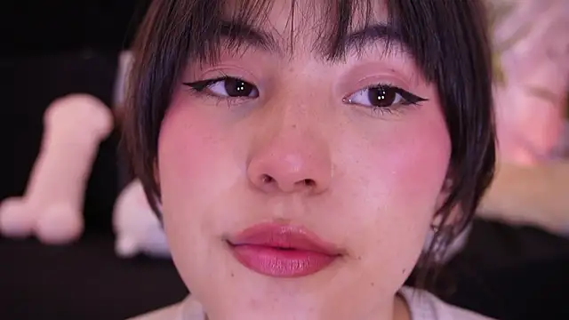 Aitana Jhons online show from 10-24-25, 12:15