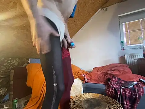 Salon1986 online show from 02-14-26, 12:49