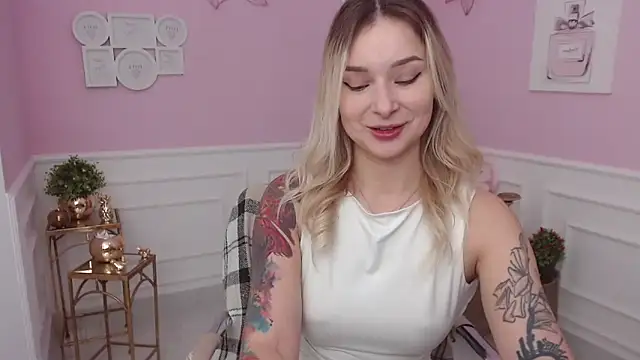 LilFleurish online show from 02-04-26, 05:24