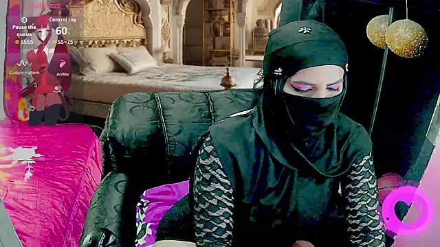 SultanaLayla online show from 10-16-25, 08:28