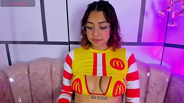 Olivejoness online show from 10-22-25, 05:07