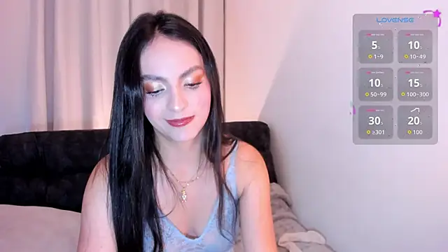Snapshot of sarah_saenz_ chatting on 04-28-26, 05:56 sarah saenz online show from 04-28-26, 05:56