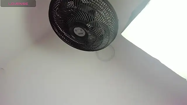 sweet  vanessa1 online show from 10-24-25, 03:27