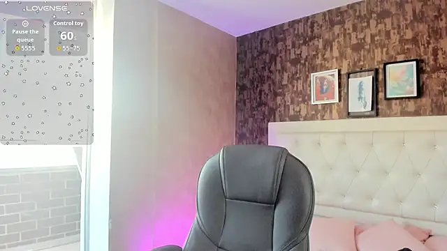 Snapshot of sweet__vanessa1 chatting on 08-02-26, 08:39 sweet vanessa1 online show from 08-02-26, 08:39