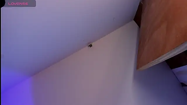 sweet  vanessa1 online show from 06-10-26, 11:39