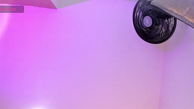 Snapshot of sweet__vanessa1 chatting on 07-06-26, 10:34 sweet vanessa1 online show from 07-06-26, 10:34