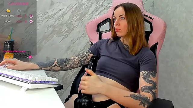 Snapshot of Melissaluvvv chatting on 01-16-26, 02:43 Melissaluvvv online show from 01-16-26, 02:43