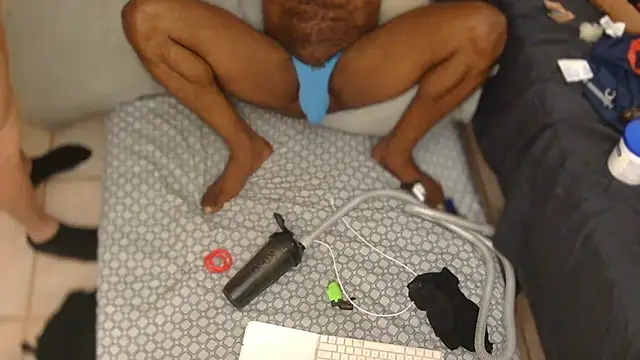 Piercedmuscle80 online show from 06-11-26, 12:23
