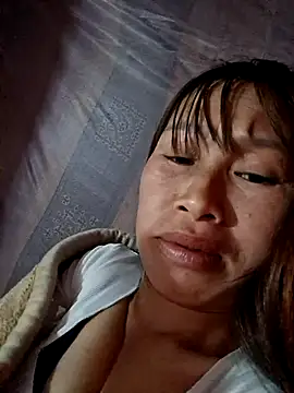 Snapshot of ngocngoc_cute chatting on 02-13-26, 01:33 ngocngoc cute online show from 02-13-26, 01:33