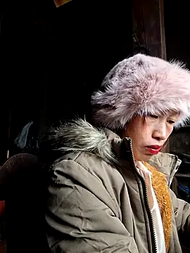 ngocngoc cute online show from 11-05-25, 12:58