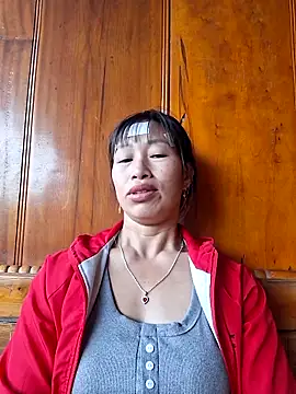 ngocngoc cute online show from 10-18-25, 03:52