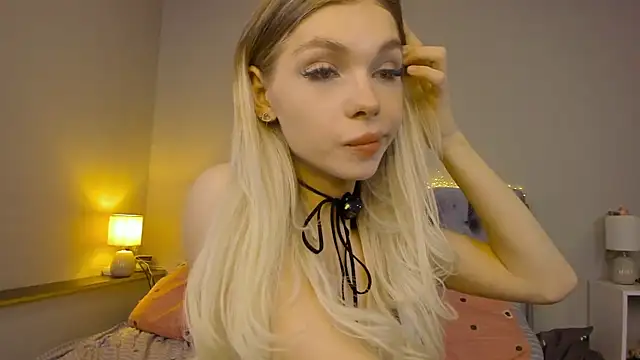 Blondy Fina online show from 06-20-26, 06:18