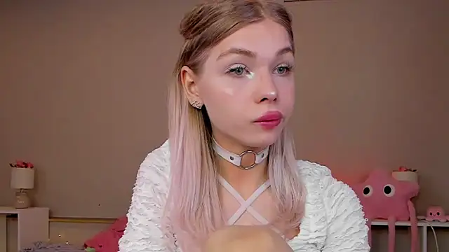 Blondy Fina online show from 05-31-26, 04:40