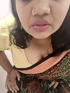 Snapshot of Swapna_Hyd chatting on 09-12-25, 04:01 Swapna Hyd online show from 09-12-25, 04:01