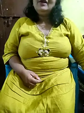 Snapshot of Swapna_Hyd chatting on 10-19-25, 09:45 Swapna Hyd online show from 10-19-25, 09:45
