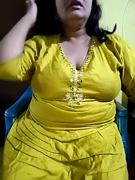 Snapshot of Swapna_Hyd chatting on 09-28-25, 09:16 Swapna Hyd online show from 09-28-25, 09:16