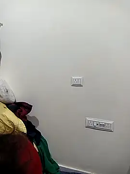 Snapshot of soni_yhakur chatting on 01-06-26, 06:06 soni yhakur online show from 01-06-26, 06:06