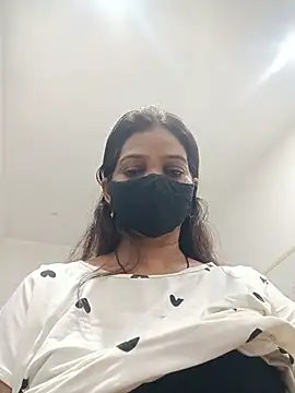 soni yhakur online show from 07-18-26, 01:47