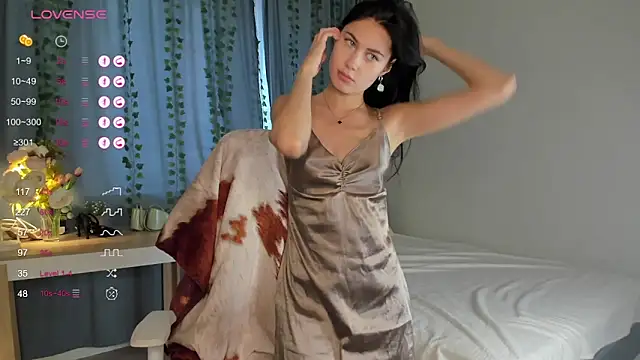 Snapshot of Vanellopes chatting on 10-07-25, 11:55 Vanellopes online show from 10-07-25, 11:55