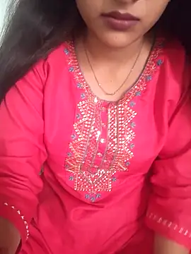 Snapshot of Neha_Tyagi chatting on 10-22-25, 05:51 Neha Tyagi online show from 10-22-25, 05:51