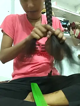 Snapshot of Kumkum_07 chatting on 09-30-25, 10:32 Kumkum 07 online show from 09-30-25, 10:32