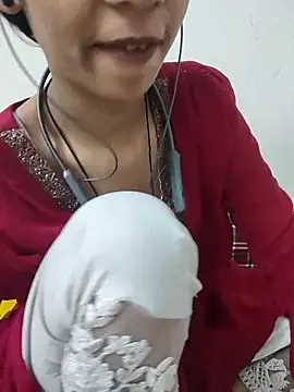 Snapshot of Anjana_Lovely chatting on 10-18-25, 07:32 Anjana Lovely online show from 10-18-25, 07:32